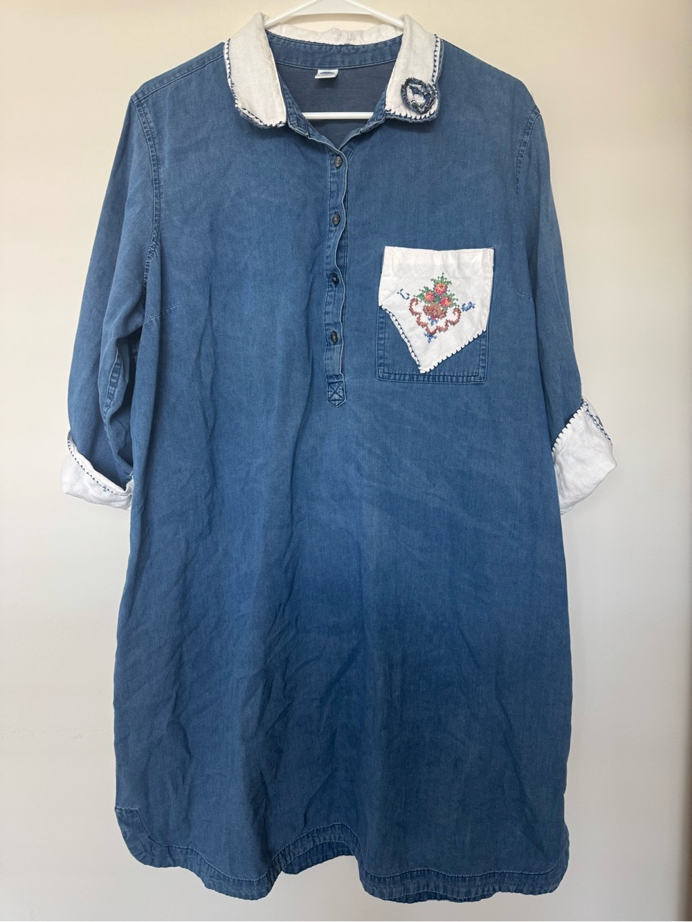 Old Navy Blue Denim Midi Shirt Dress White Trim Embroidered Pocket XL